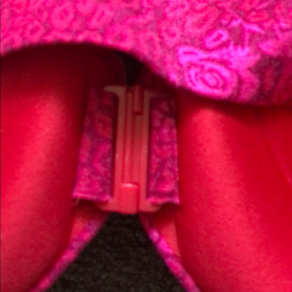Victoria’s Secret Racerback Demi - Picture 7 of 16